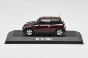 Mini One R50 Vermelho Escuro Com Teto Preto Minichamps 1:43 MINI008 Metal