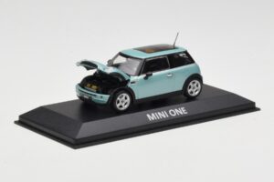 Mini One R50 Verde Claro Com Teto Verde Claro Minichamps 1:43 MINI003 Metal - imagem 2 de 4