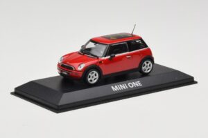 Mini One R50 Vermelho Com Teto Vermelho Minichamps 1:43 MINI001 Metal - imagem 2 de 5