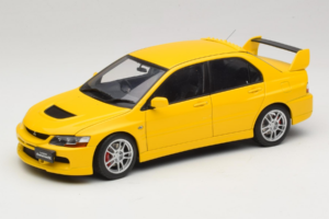 Mitsubishi Lancer Evolution IX GSR Amarelo AUTOart 1:18 77192 Metal