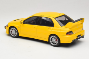 Mitsubishi Lancer Evolution IX GSR Amarelo AUTOart 1:18 77192 Metal - imagem 7 de 8