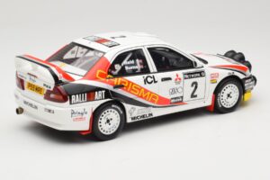 Mitsubishi Carisma GT Group N2 R. Burns / R. Reid RAC Rally 1997 Branco Otto 1:18 OT1192 Resina - imagem 2 de 6
