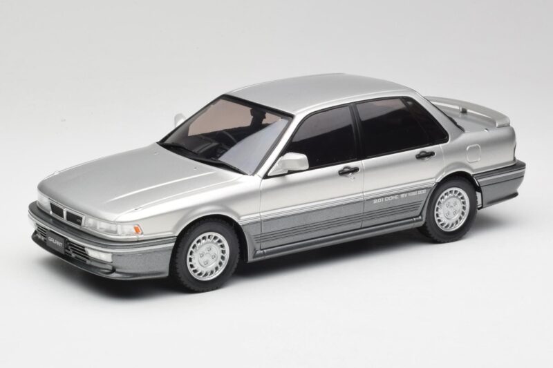 Mitsubishi Galant VR-4 Prata IXO 1:18 18CMC191 Metal