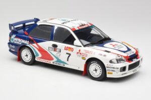 Mitsubishi Lancer Evo 3 Group A #4 T. Makinen / S. Harjanne Rally Australia 1996 Otto 1:18 OT475 Resina - imagem 4 de 6