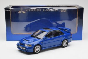 Mitsubishi Lancer EVO VI Azul RHD AUTOart 1:18 77151 Metal - imagem 8 de 8