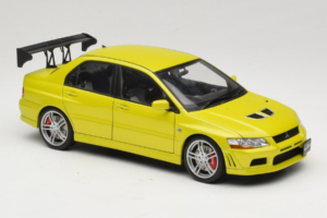 Mitsubishi Lancer Evo VII Mustard Yellow AUTOart 1:18 77166 Metal - imagem 6 de 8