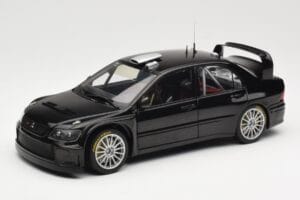 Mitsubishi Lancer Evolution WRC Plain Body Preto AUTOart 1:18 80528 Metal