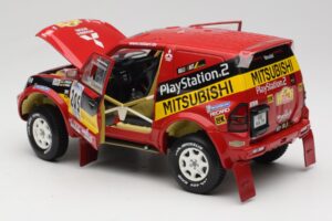 Mitsubishi Pajero Rallye Raid #205 Paris-Dakar Rally 2001 Solido 1:18 9022 Metal - imagem 5 de 8