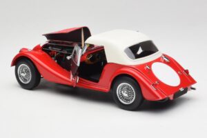 Morgan 4/4 Plus Competition Hardtop Vermelho Kyosho 1:18 08114R Metal - imagem 5 de 8