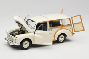Morris Minor Traveller Branco Minichamps 1:18 150137010 Metal - imagem 2 de 9