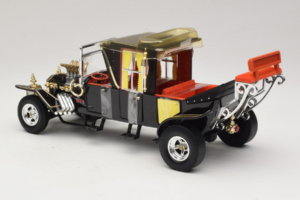 Munsters Koach Preto ERTL 1:18 33036 Metal - imagem 5 de 6