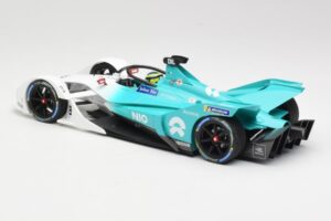 NIO 004 Team NIO #8 T. Dillmann Formula E Season 5 2019 Minichamps 1:18 114180008 Metal - imagem 5 de 6