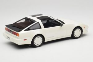 Nissan 300ZX Turbo Z31 Shiro Edition White Pearl Otto 1:18 OT1181 Resina - imagem 2 de 6