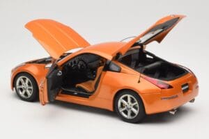 Nissan 350Z Z33 Sunset Orange AUTOart 1:18 77312 Metal - imagem 5 de 8