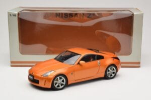 Nissan 350Z Z33 Sunset Orange AUTOart 1:18 77312 Metal - imagem 8 de 8