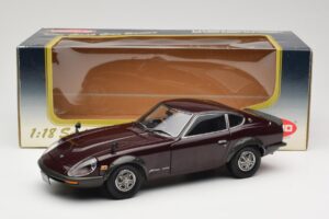 Nissan Fairlady 240Z-G S30 Bordeaux Kyosho 1:18 08212M Metal - imagem 8 de 8