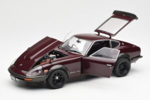 Nissan Fairlady 240ZG Castanho Kyosho 1:18 08217M Metal - imagem 2 de 8