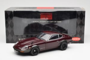 Nissan Fairlady 240ZG Castanho Kyosho 1:18 08217M Metal - imagem 8 de 8