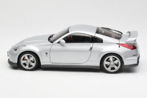 Nissan Fairlady Z Z34 NISMO Type 380RS Prata AUTOart 1:18 77401 Metal - imagem 4 de 8