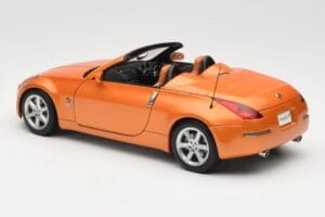 Nissan Fairlady Z Z33 Roadster Sunset Orange AUTOart 1:18 77377 Metal - imagem 7 de 8