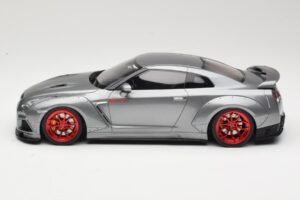 Nissan GT-R R35 Prior Design Cinzento GT Spirit 1:18 GT243 Resina - imagem 3 de 6