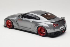 Nissan GT-R R35 Prior Design Cinzento GT Spirit 1:18 GT243 Resina - imagem 5 de 6