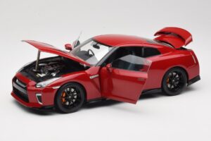 Nissan GT-R R35 Track Edition NISMO Vibrant Red MotorHelix 1:18 M83511 Metal - imagem 2 de 8