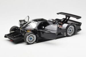 Nissan R390 GT1 #0 24 Hours of Le Mans 1998 AUTOart 1:18 89878 Metal - imagem 2 de 8