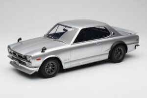 Nissan Skyline C10 2000 GT-R Prata Otto 1:12 G094 Resina