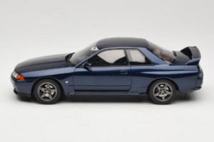 Nissan Skyline GT-R BNR32 Dark Blue Pearl Otto 1:18 OT1199 Resina - imagem 3 de 6
