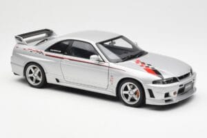 Nissan Skyline GT-R R33 R-Tune Prata AUTOart 1:18 77326 Metal - imagem 6 de 8