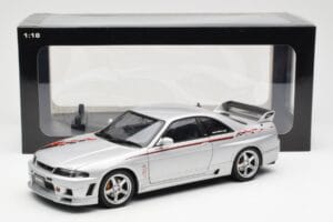 Nissan Skyline GT-R R33 R-Tune Prata AUTOart 1:18 77326 Metal - imagem 8 de 8
