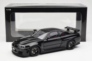 Nissan Skyline GT-R R34 NISMO Z-Tune Preto AUTOart 1:18 77355 Metal - imagem 8 de 8