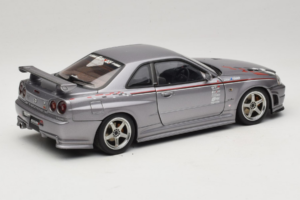 Nissan Skyline GT-R R34 Nismo S-Tune Prata AUTOart 1:18 77358 Metal - imagem 3 de 8