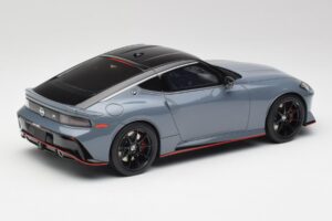 Nissan Z RZ34 NISMO Stealth Cinzento GT Spirit 1:18 GT484 Resina - imagem 2 de 6