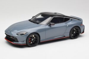 Nissan Z RZ34 NISMO Stealth Cinzento GT Spirit 1:18 GT484 Resina