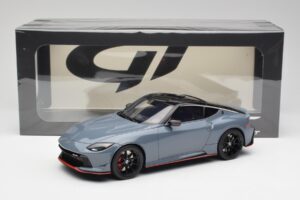 Nissan Z RZ34 NISMO Stealth Cinzento GT Spirit 1:18 GT484 Resina - imagem 6 de 6