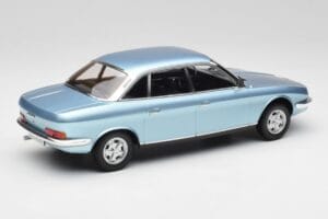 NSU Ro80 Azul Metallic Minichamps 1:18 151015400 Metal - imagem 2 de 6