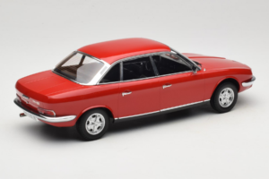 NSU Ro80 Vermelho Minichamps 1:18 151015404 Metal - imagem 2 de 6
