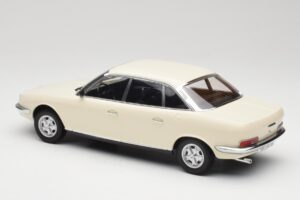 NSU Ro80 Branco Minichamps 1:18 151015406 Metal - imagem 5 de 6