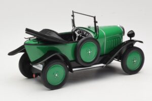 Opel 4 PS Laubfrosch Verde MCG 1:18 MCG18050 Metal - imagem 2 de 6