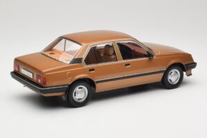 Opel Ascona C Berlina Beige Metallic MCG 1:18 MCG18459 Metal - imagem 2 de 6