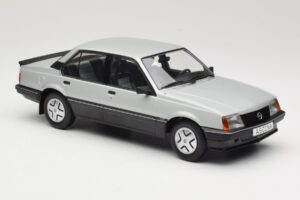 Opel Ascona C SR Prateado MCG 1:18 MCG18460 Metal - imagem 4 de 6