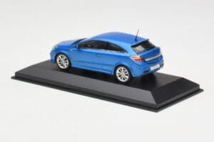 Opel Astra G OPC Blue Metallic Minichamps 1:43 403045223 Metal - imagem 3 de 4
