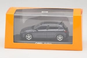 Opel Astra H Cinzento Minichamps 1:43 B24910027A Metal - imagem 4 de 4