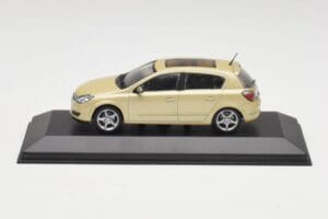 Opel Astra H Amarelo Metálico Minichamps 1:43 403043003 Metal