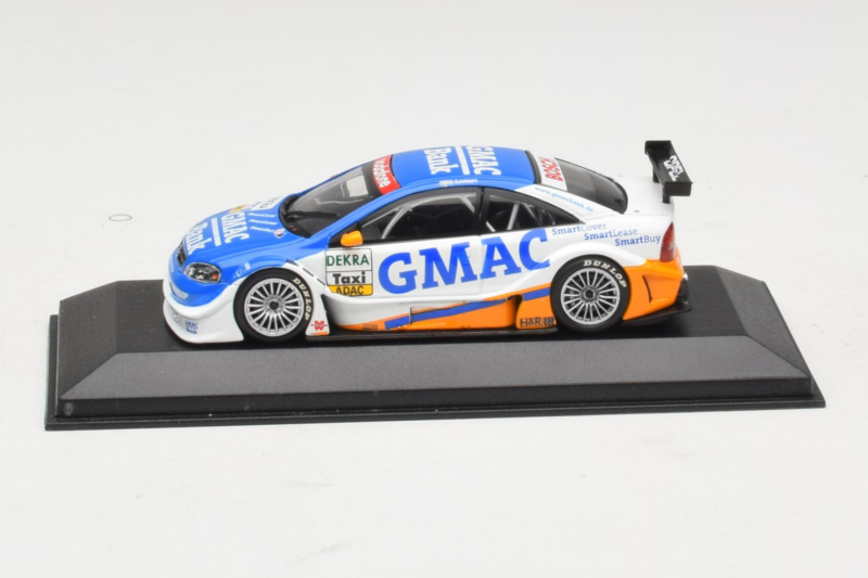 Opel Astra V8 Coupe Race Taxi GMAC Bank OPC Euroteam 2004 Minichamps 1:43 400044800 Metal