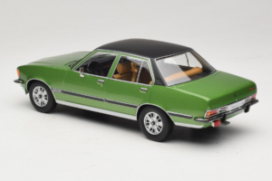 Opel Commodore B Verde MCG 1:18 MCG18565 Metal - imagem 5 de 6