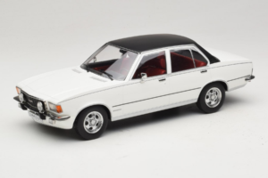 Opel Commodore B Branco MCG 1:18 MCG18564 Metal