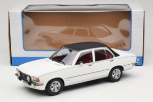 Opel Commodore B Branco MCG 1:18 MCG18564 Metal - imagem 6 de 6